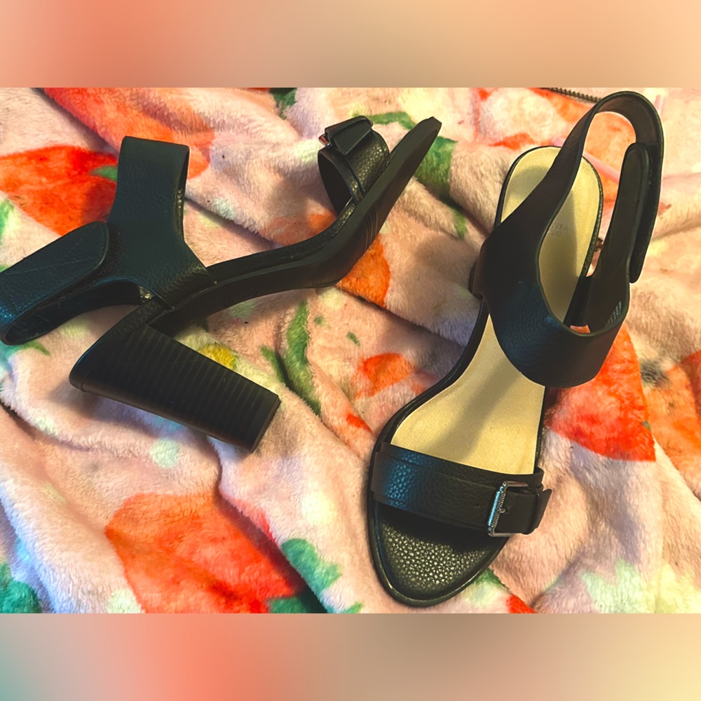 Vera Wang Black Chunky Heels